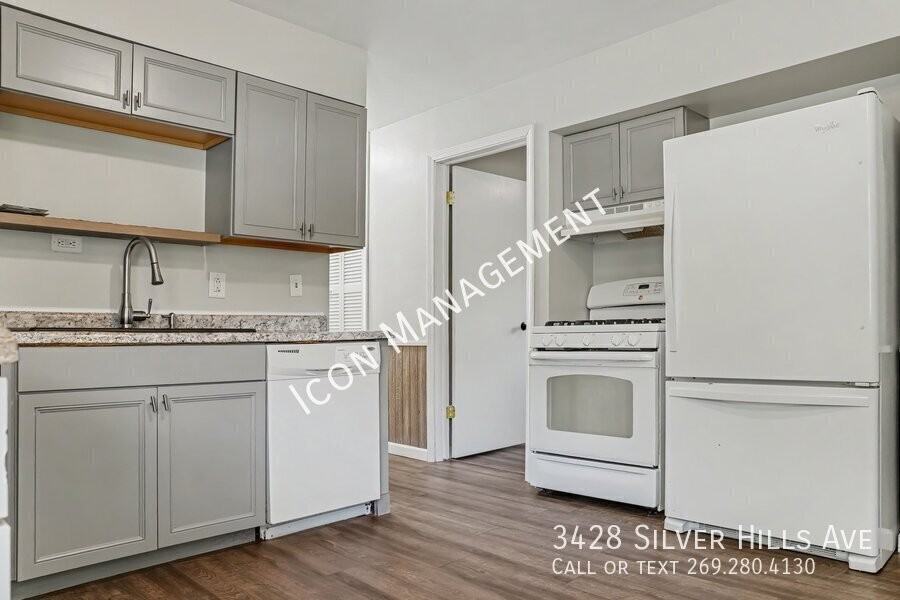 3428 Silver Hills Ave - Photo 7 of 18