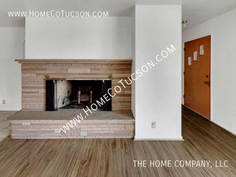 3238 E Hawthorne St - Photo 7 of 37