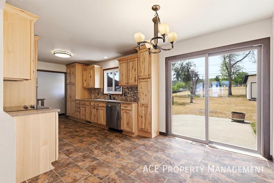 209 Wedgewood Dr - Photo 6 of 18