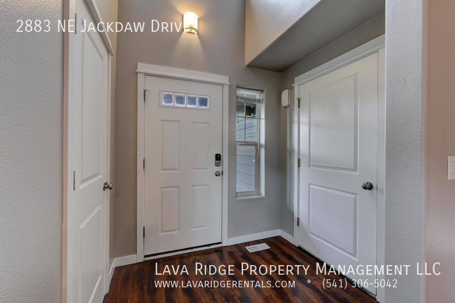 2883 Ne Jackdaw Dr - Photo 4 of 29