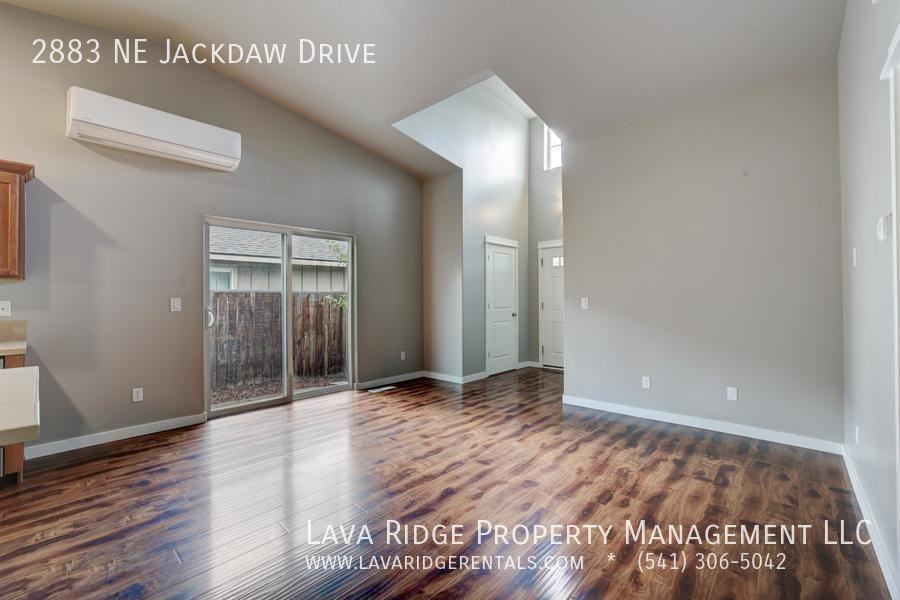 2883 Ne Jackdaw Dr - Photo 5 of 29