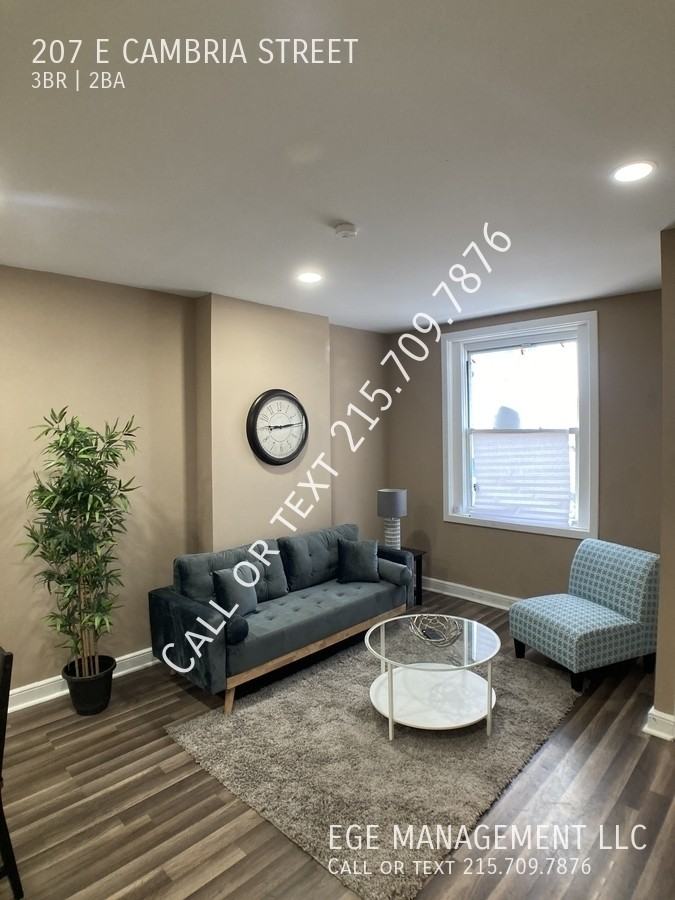 207 E Cambria St - Photo 3 of 41