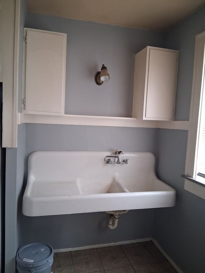 5028 Mardel Ave 2nd Fl - Photo 3 of 19