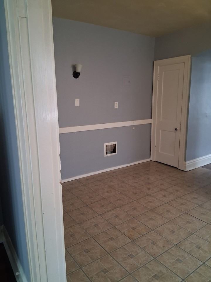 5028 Mardel Ave 2nd Fl - Photo 5 of 19