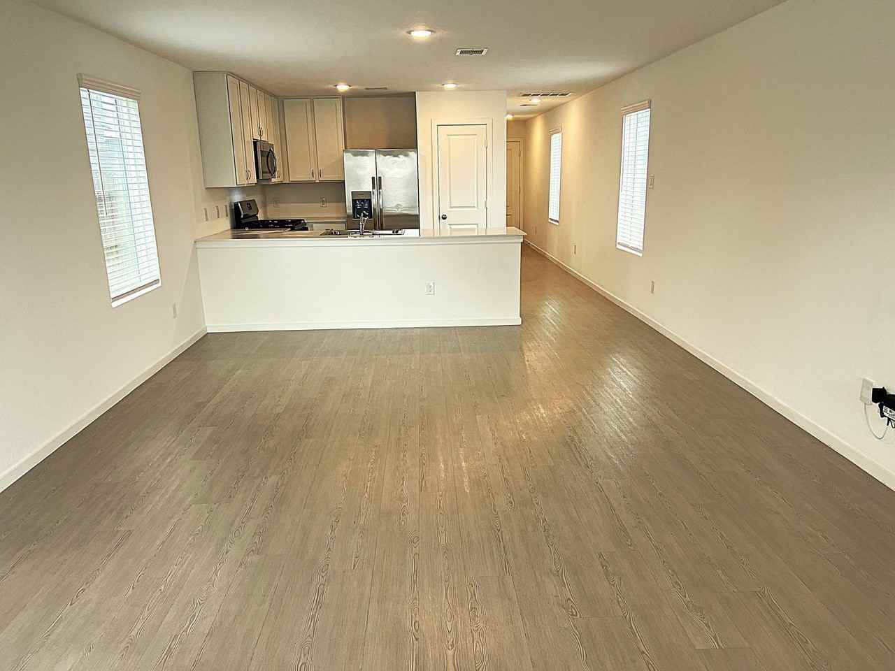 18210 Via Aurelia Dr - Photo 7 of 36