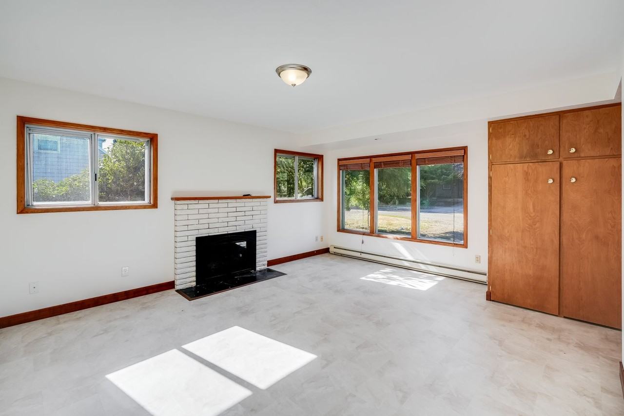 9148 Se Ankeny St - Photo 5 of 12
