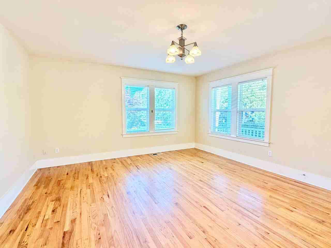 5319 Ne 16th Ave - Photo 4 of 35
