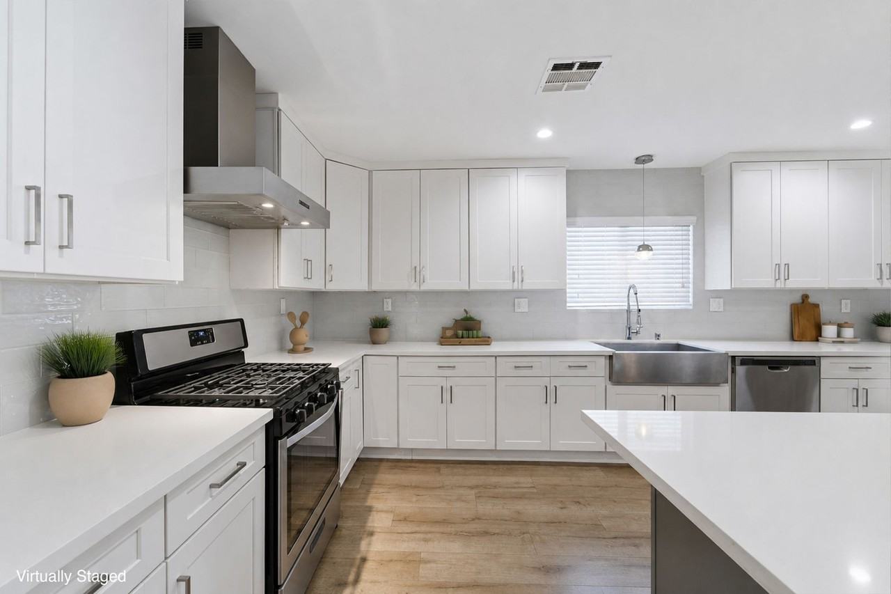 2122 S Highland Ave - Photo 5 of 31