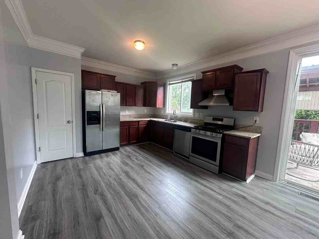 5519 Bannon Crossings Dr - Photo 7 of 39
