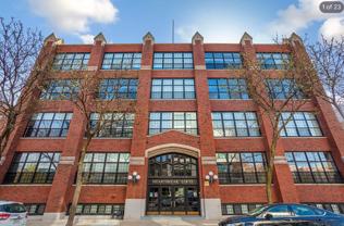 17 N Loomis St #4H - Photo 1 of 1