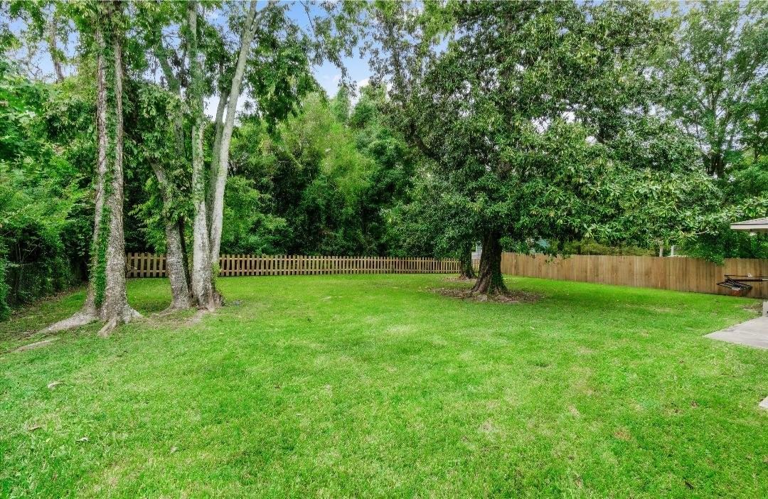 5574 Houston Dr - Photo 2 of 14