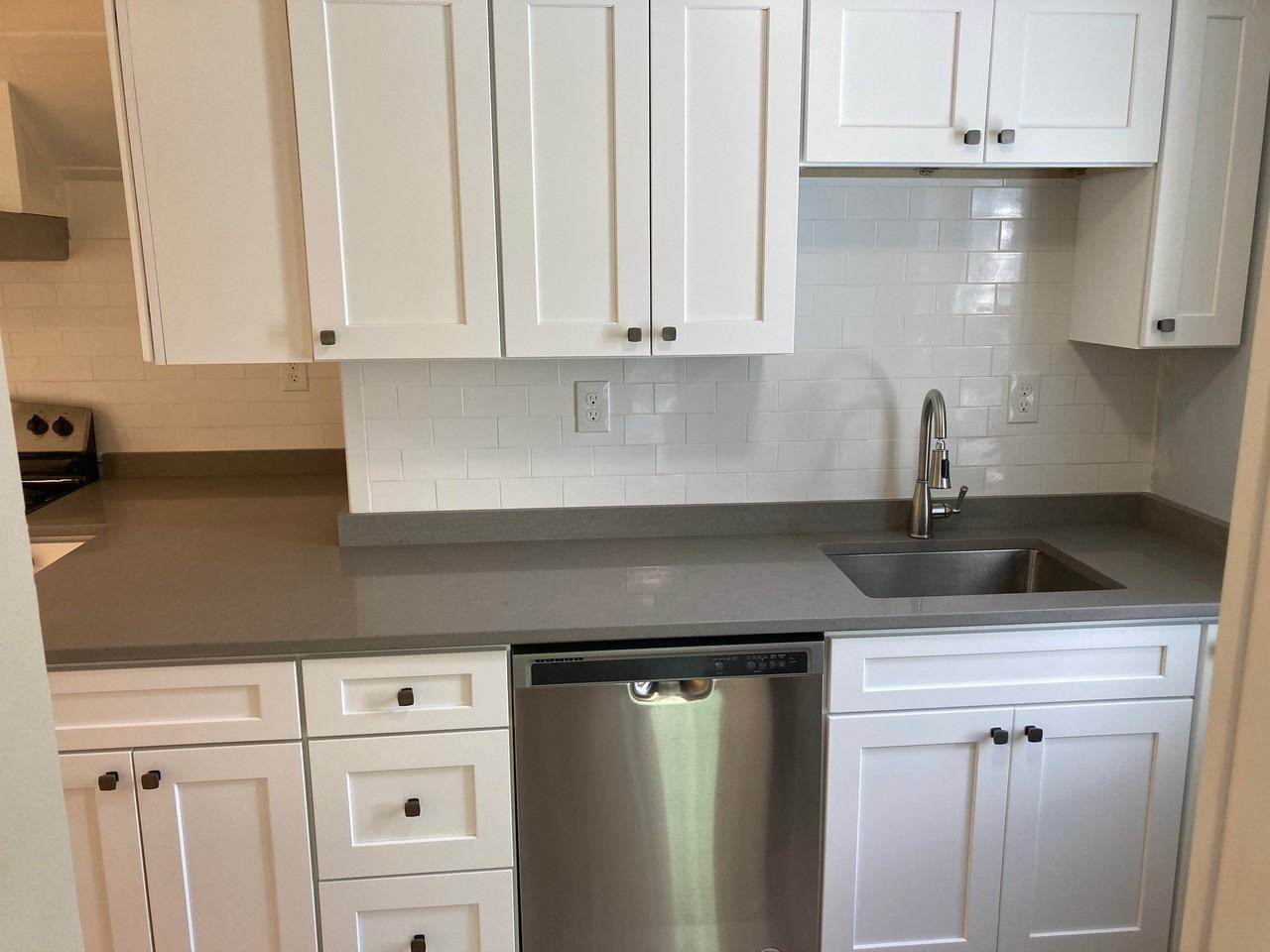 36 Tucker Ave #B - Photo 2 of 15