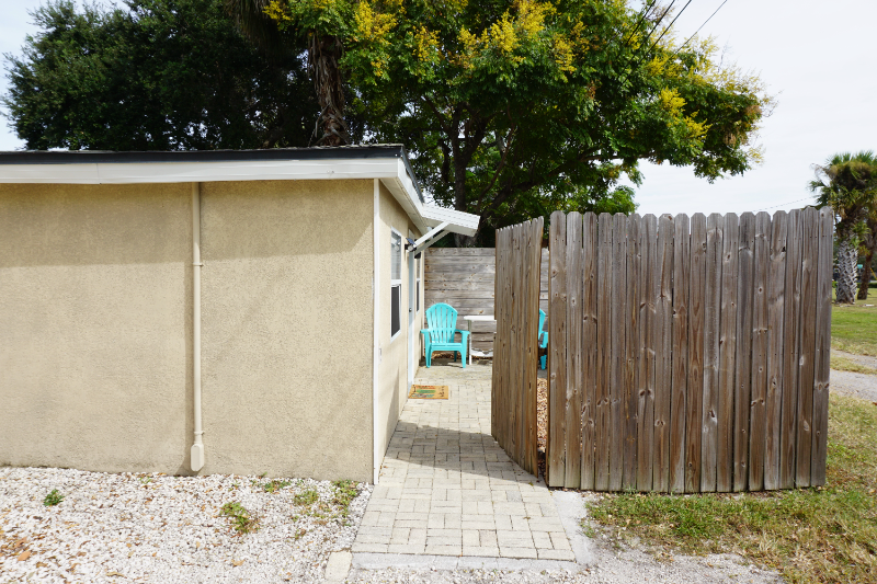 3444 33rd Ave N #BACK - Photo 2 of 17