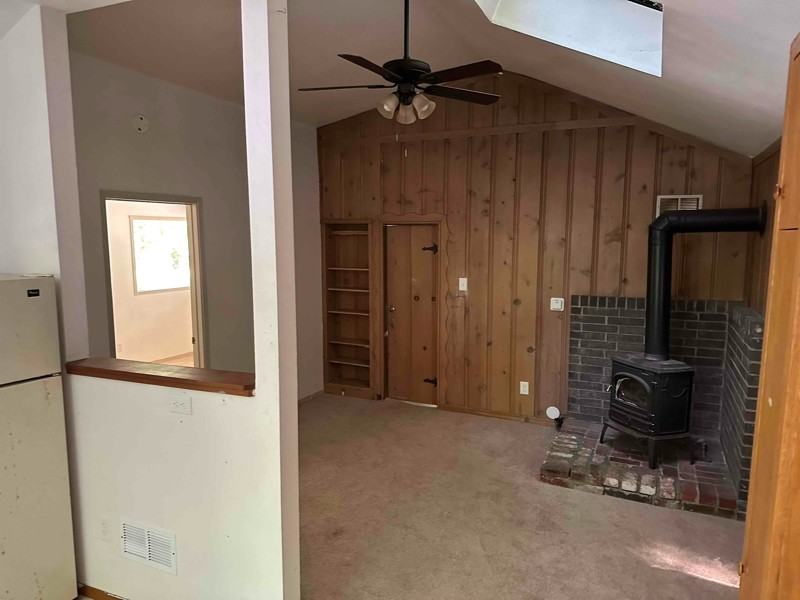 9797 Hwycottage - Photo 4 of 12