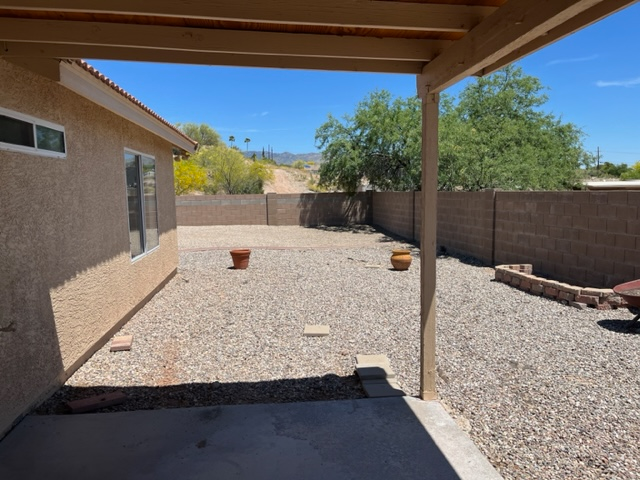 2550 S Perillo Dr - Photo 4 of 23