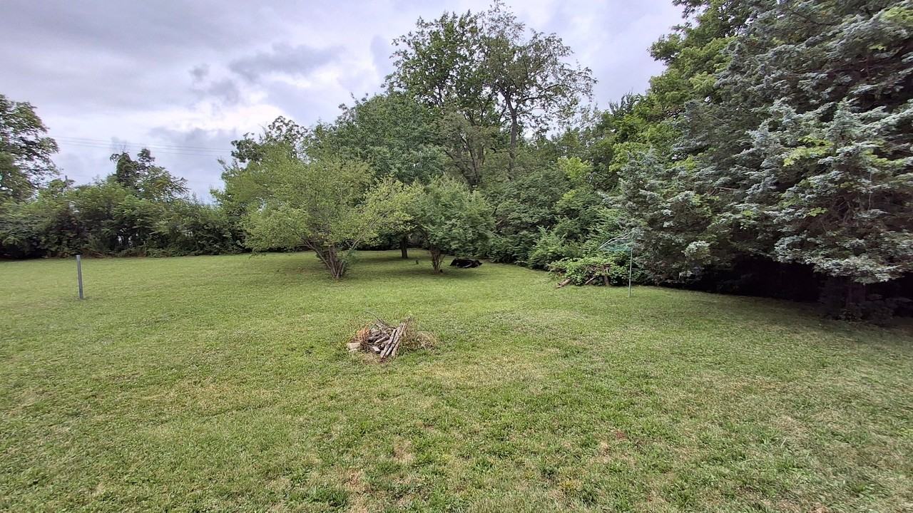 179 N Sylvan Ave - Photo 2 of 9