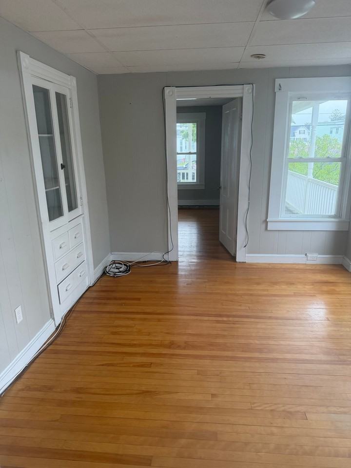25 1st St #1 - Photo 3 of 3