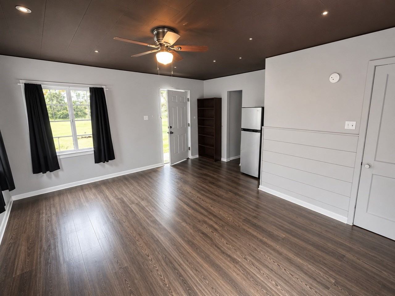 8010 Se Us Hwy #4B - Photo 2 of 5