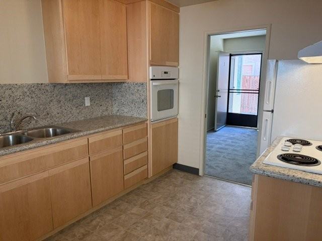 1816 Park Ave #F - Photo 2 of 9