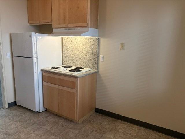 1816 Park Ave #F - Photo 4 of 9