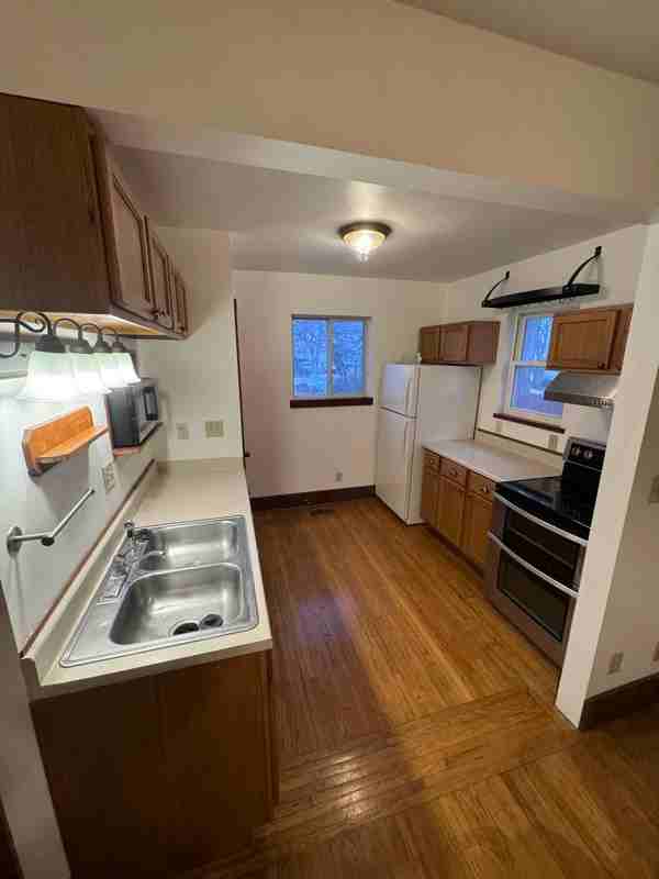 416 Pearl St #A - Photo 5 of 23