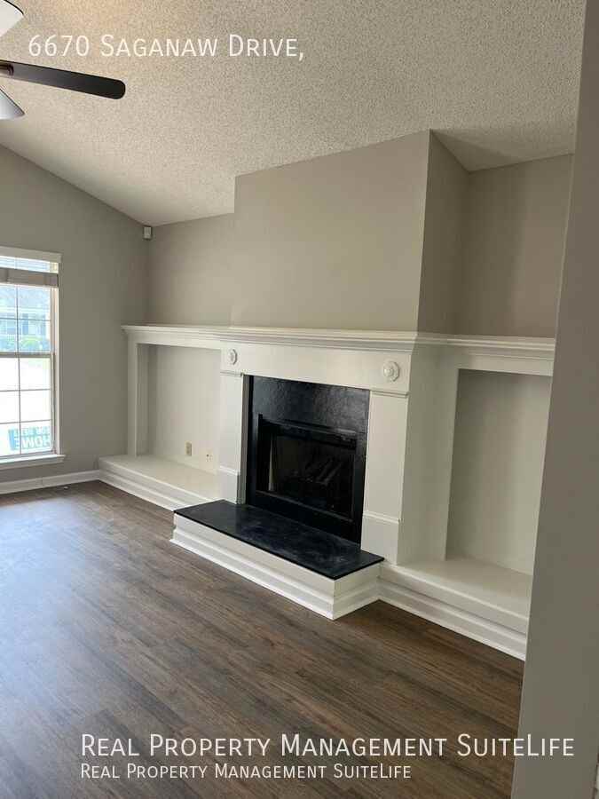 6670 Saganaw Dr - Photo 3 of 14