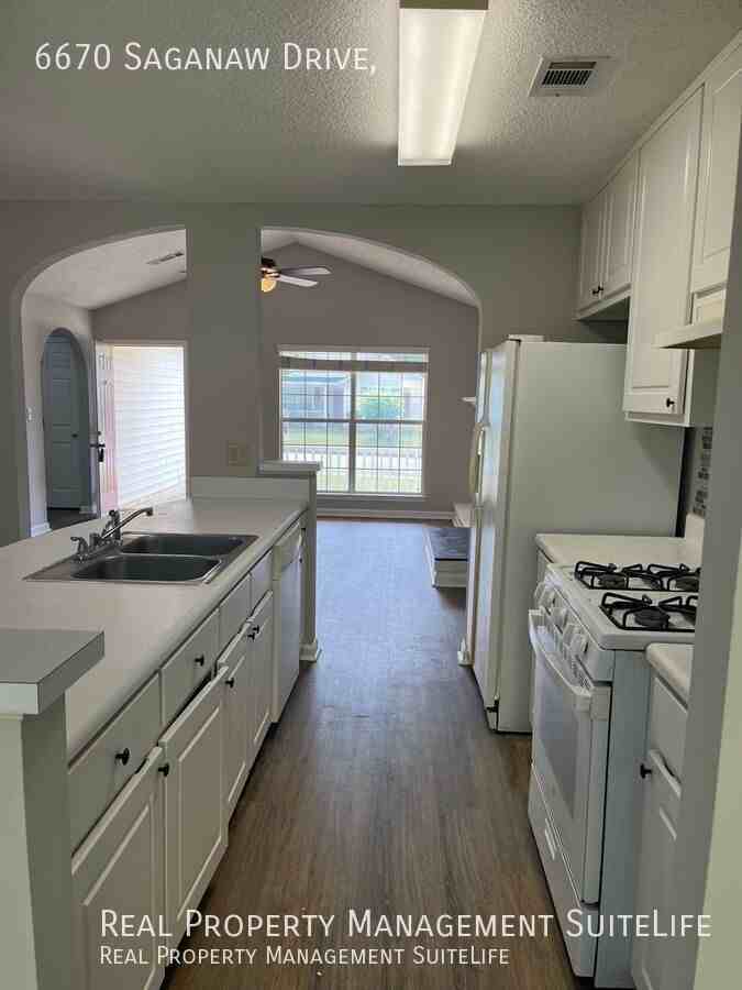 6670 Saganaw Dr - Photo 6 of 14