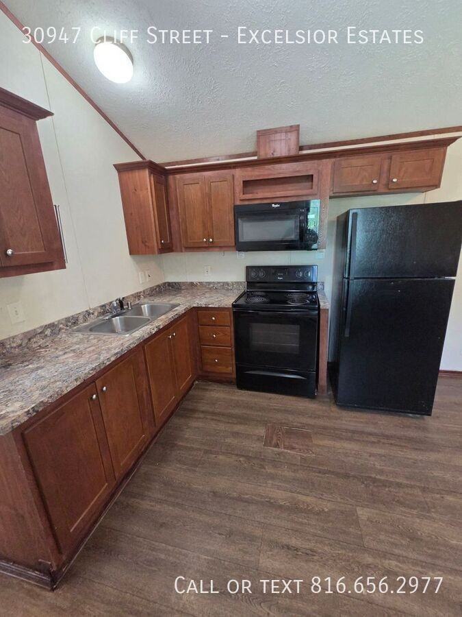 30947 Cliff St - Photo 6 of 19