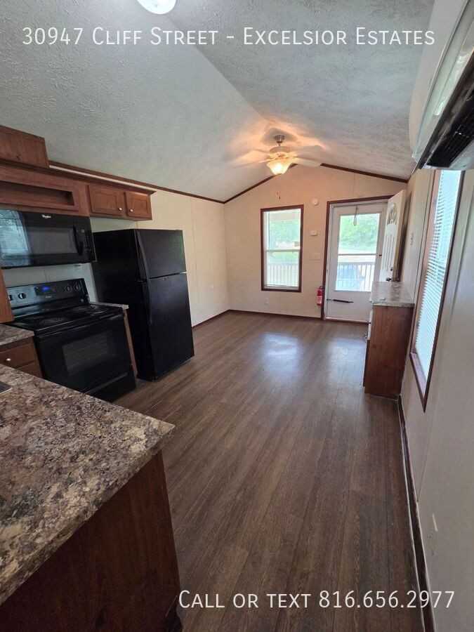 30947 Cliff St - Photo 7 of 19