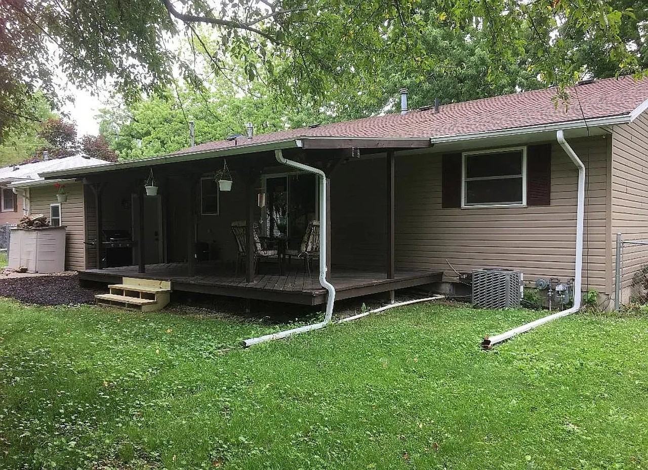 1203 N Lincoln St - Photo 4 of 4