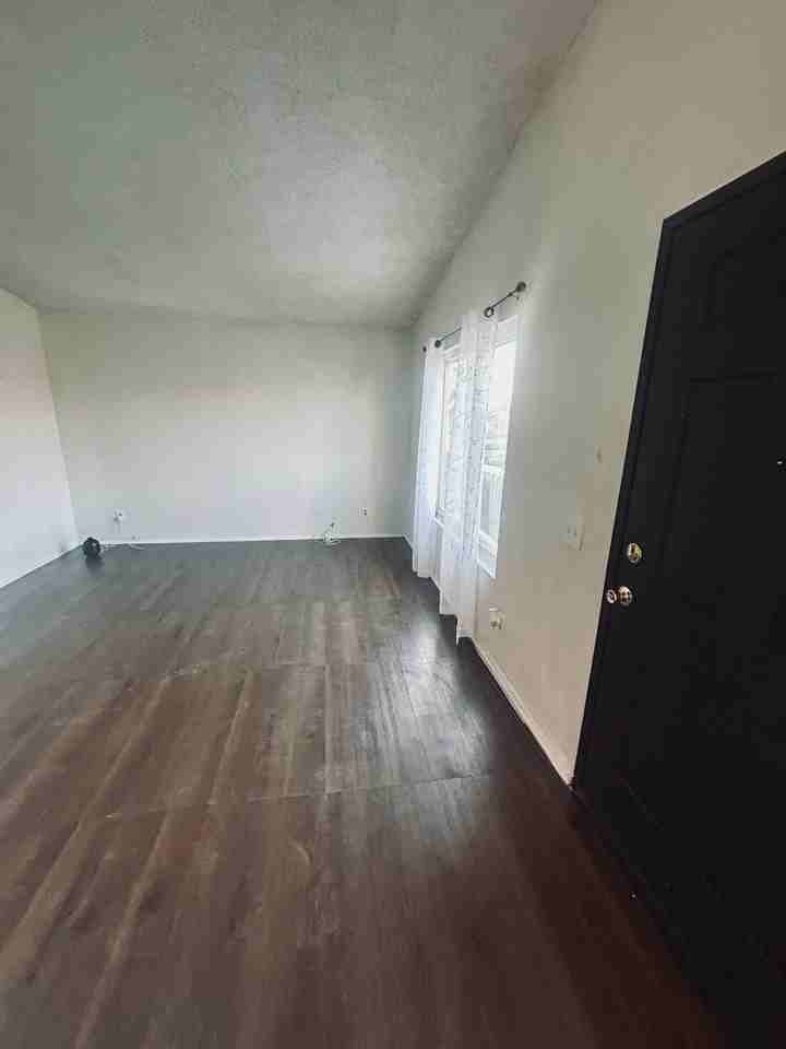 27239 Coronado Way - Photo 4 of 18