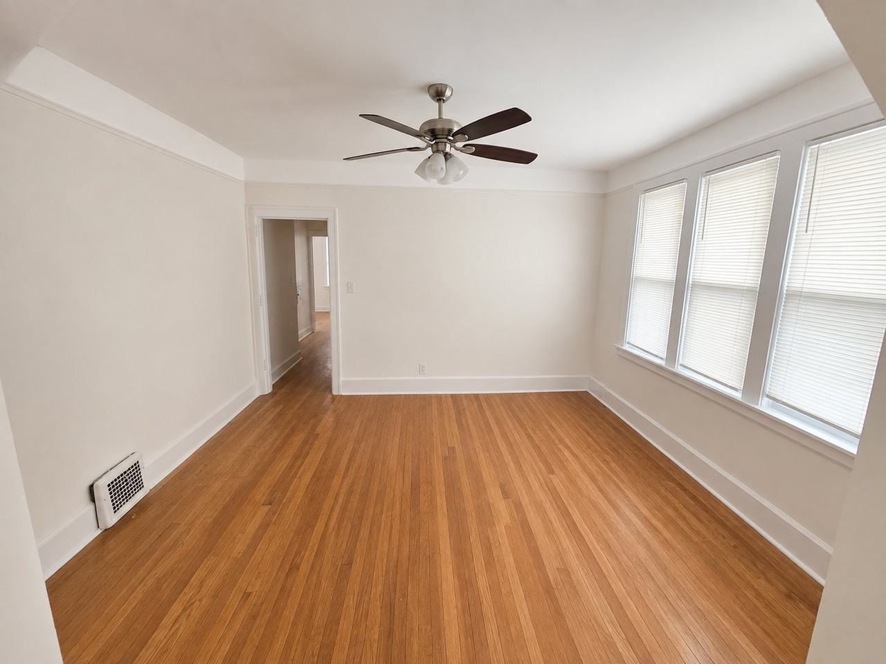 2667/2669 West Grand Street #2667 - Photo 2 of 14