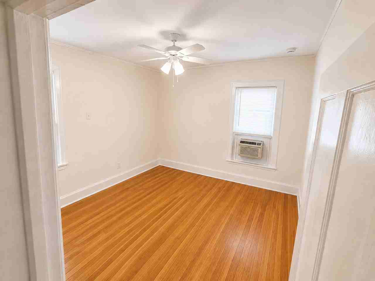 2667/2669 West Grand Street #2669 - Photo 3 of 7
