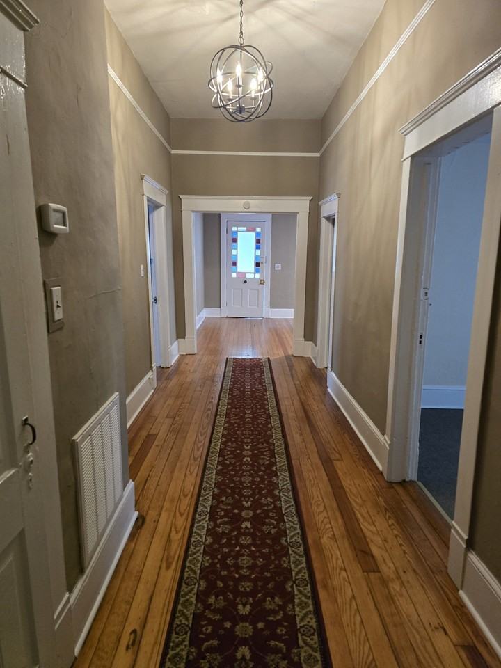 1042 Mcmillan St Nw - Photo 4 of 14