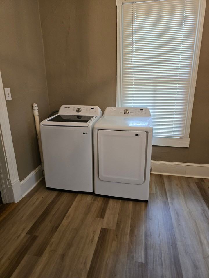 1042 Mcmillan St Nw - Photo 7 of 14