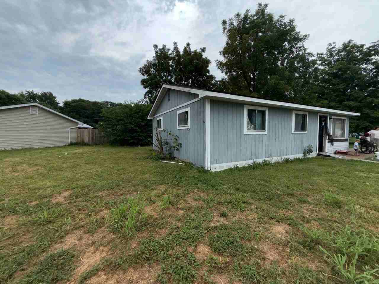 1060 Water St - Photo 4 of 19