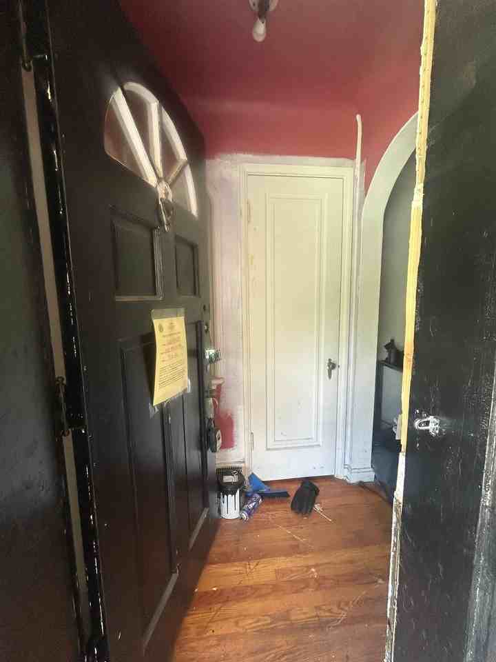 1068 Melvin Ave - Photo 3 of 19