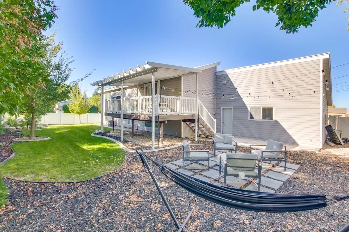 700 Wasatch Blvd - Photo 3 of 10