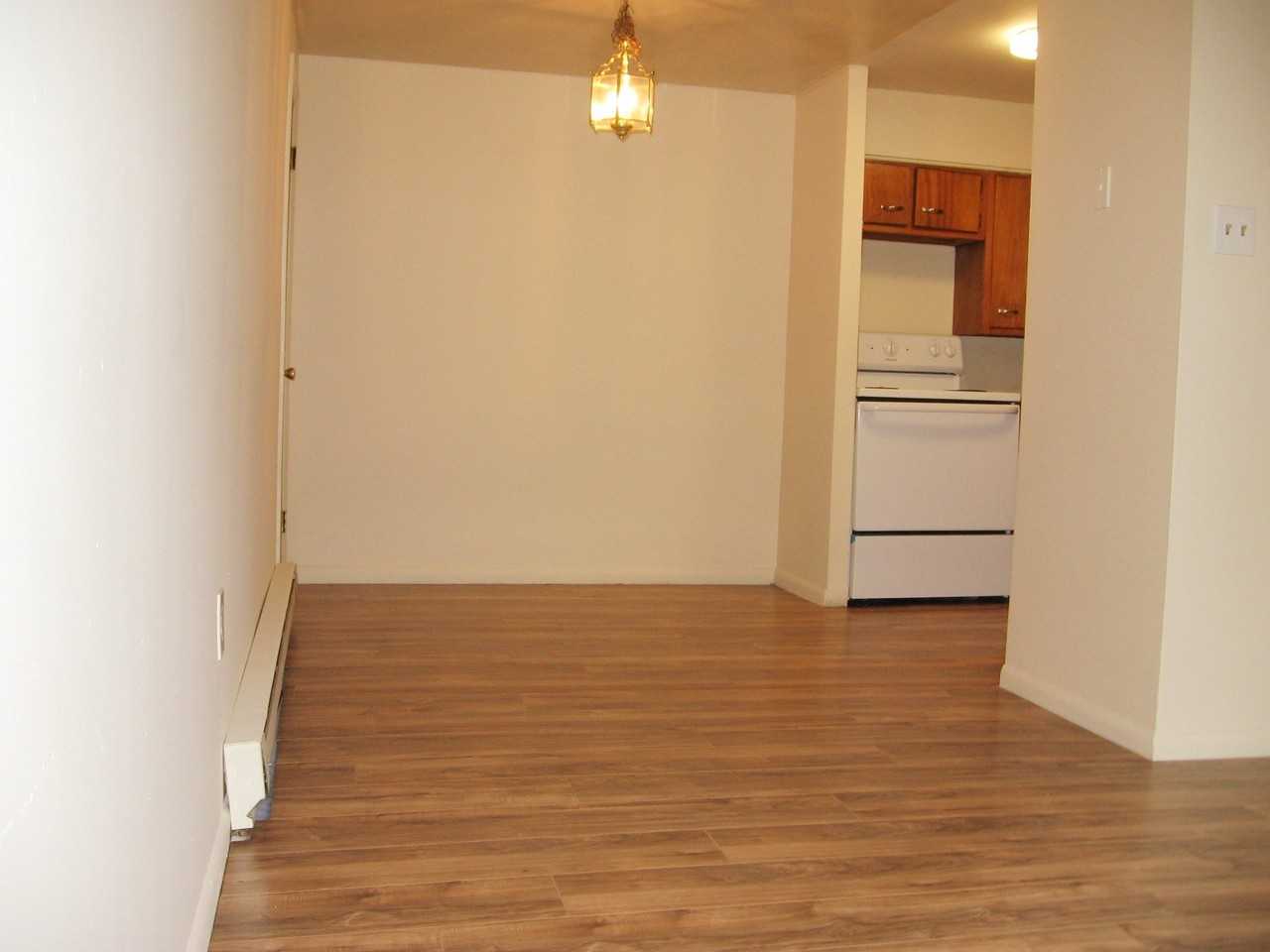 1225 S Lumber St - Photo 5 of 6