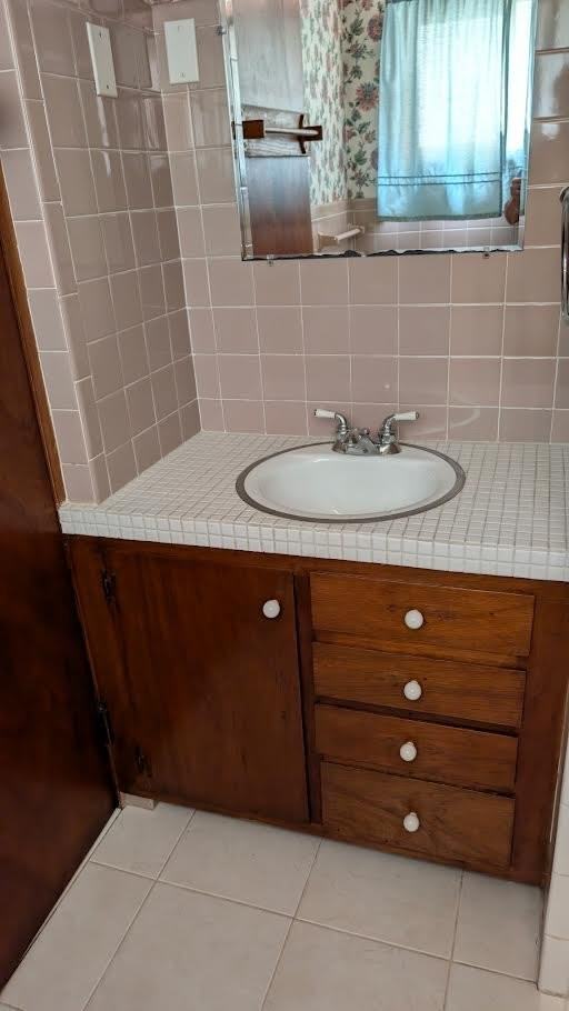 17 White Ct - Photo 5 of 6
