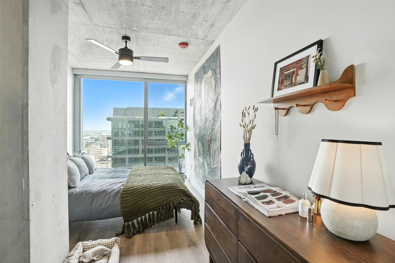 312 N May St - Photo 5 of 18