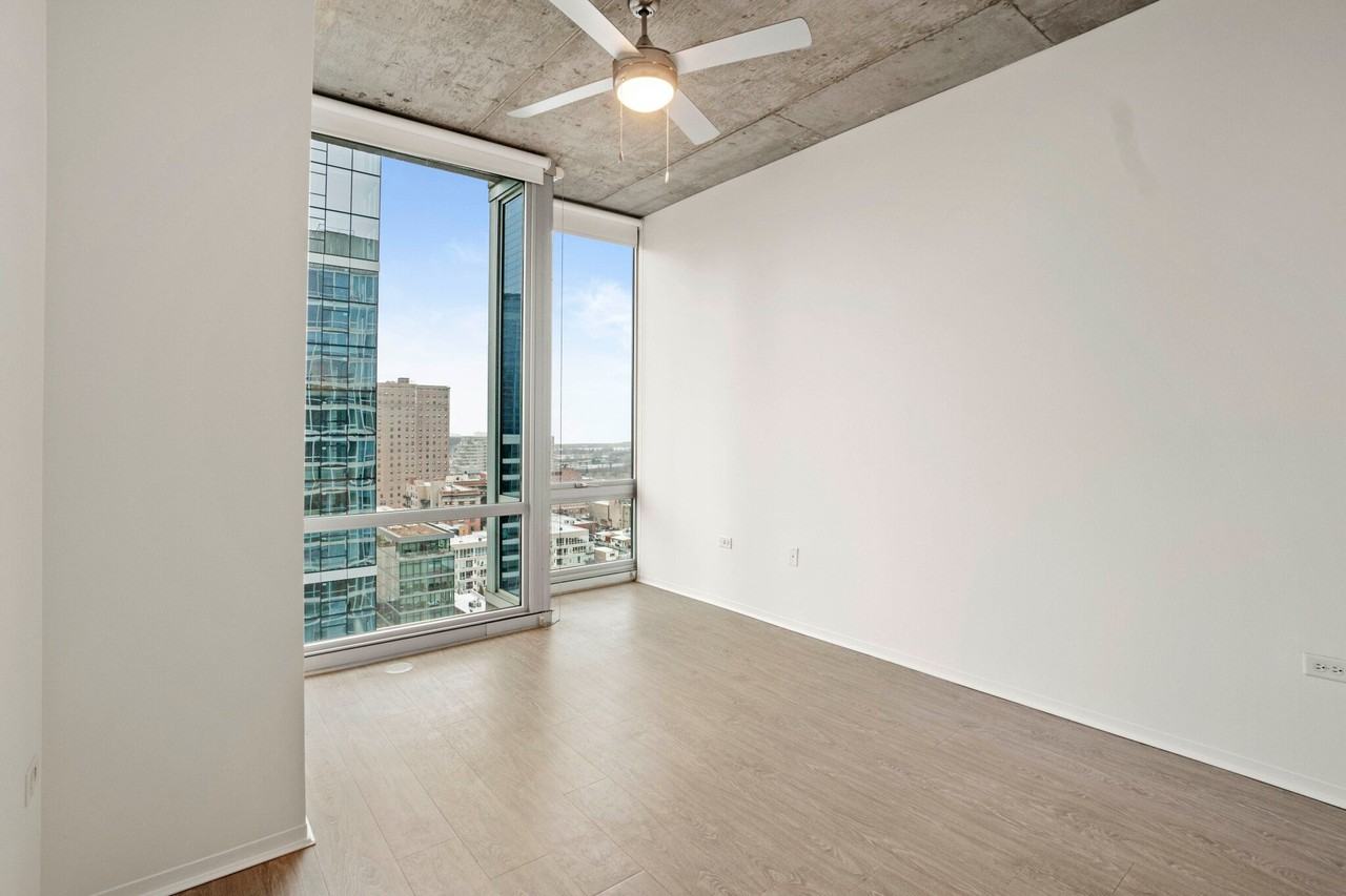 1403 S State St - Photo 5 of 11