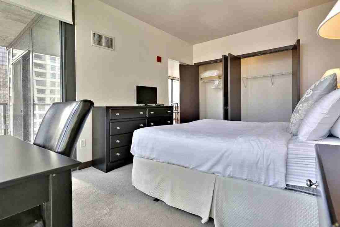 520 N Wabash Ave - Photo 7 of 14