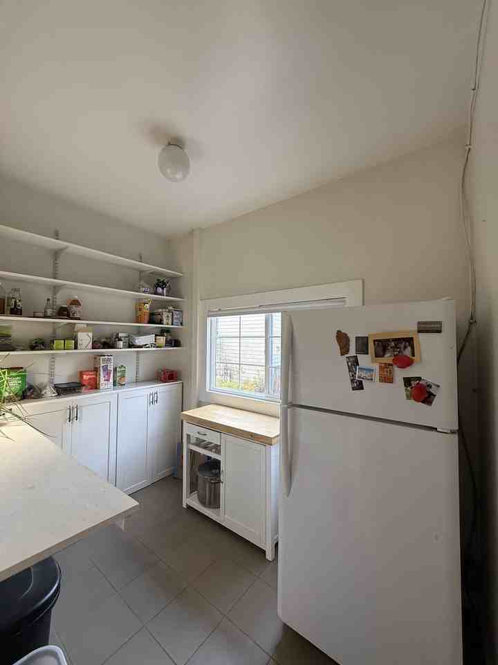 685 4th Ave #685 - Photo 3 of 6