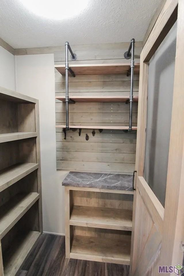 10219 Arnold Rd - Photo 5 of 17