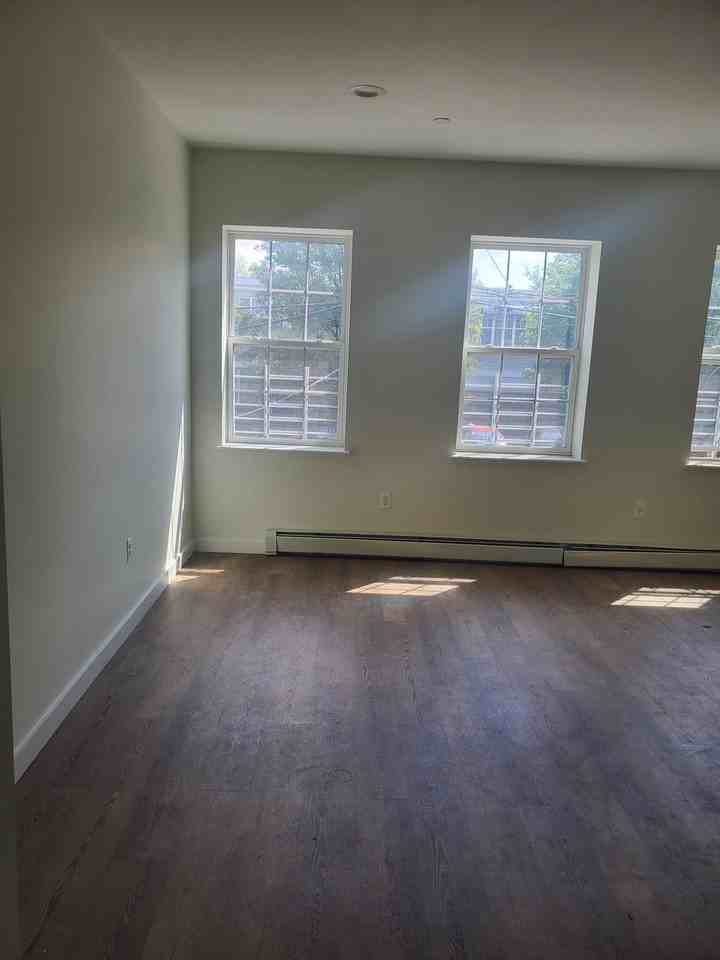 103 E 218th St #2 - Photo 7 of 7