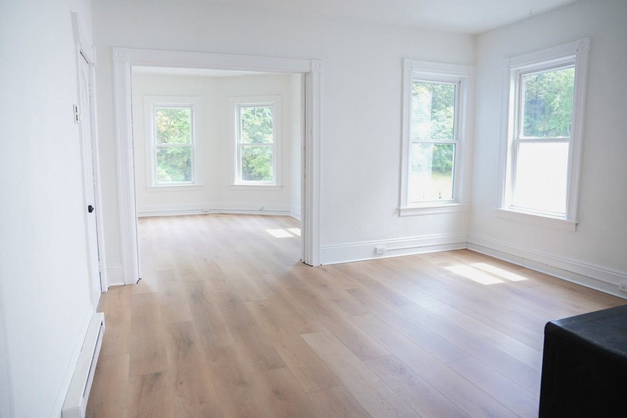109 Merrifield St #2 - Photo 2 of 7
