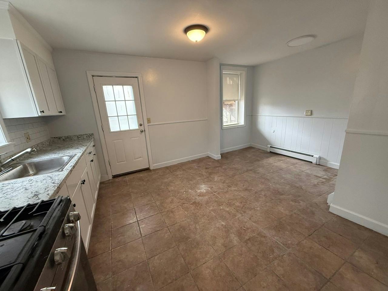 116 Fort Pleasant Avenue, Unit 2L - Photo 5 of 9