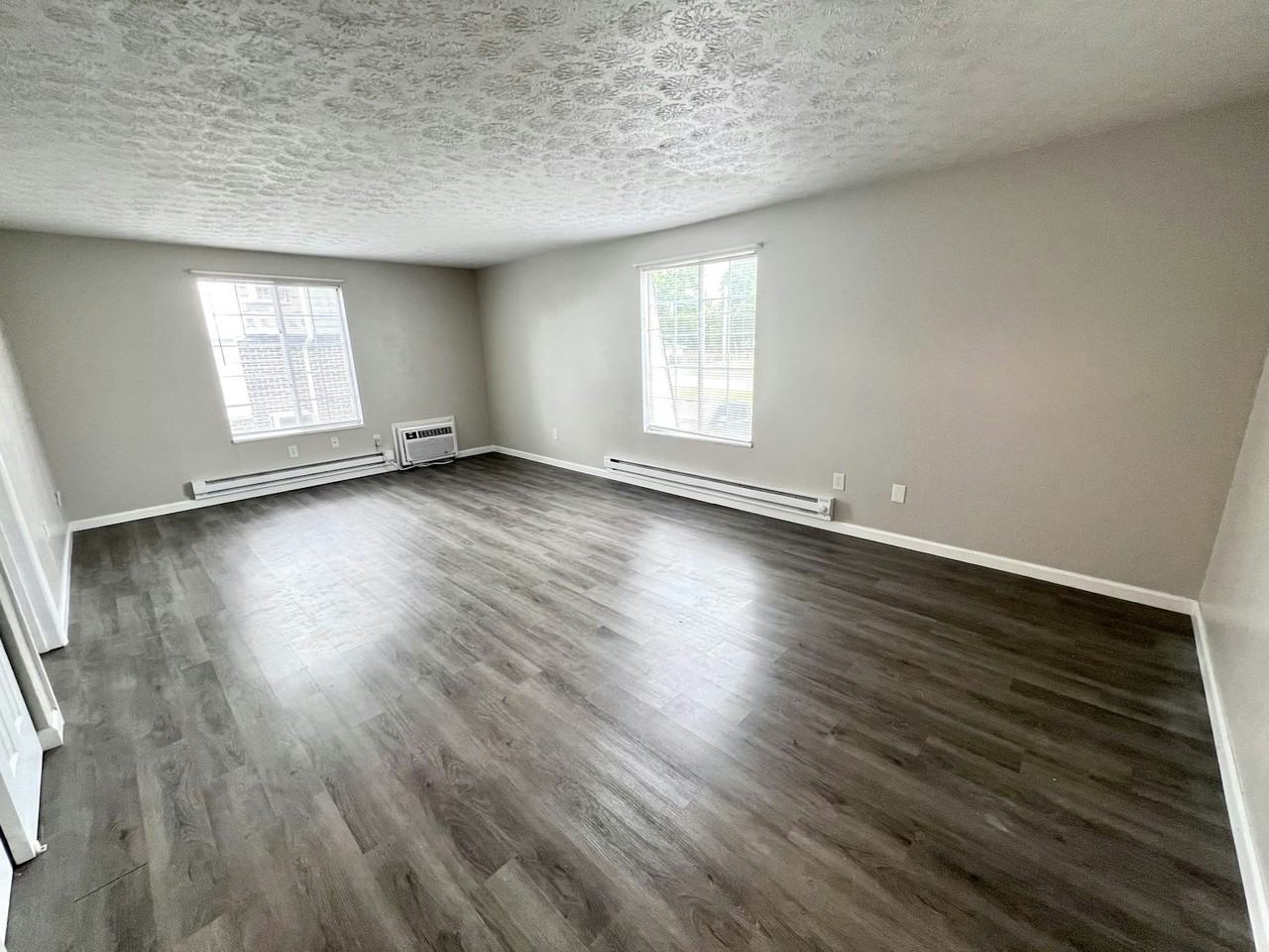 305 Bellbrook Avenue, Unit 4 - Photo 5 of 10