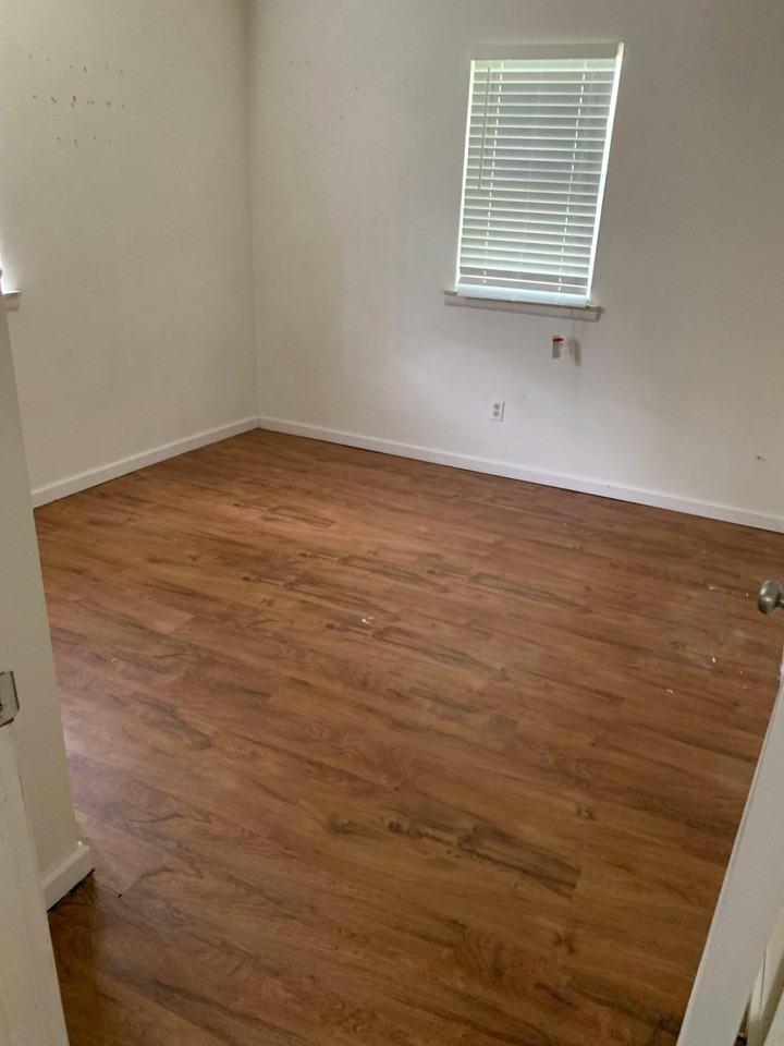 1027 East Villa Marie Street - Photo 5 of 12
